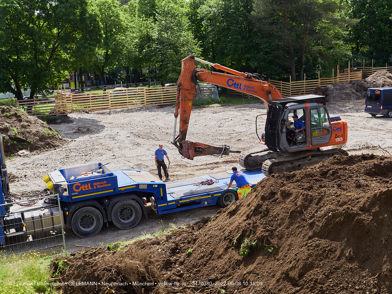 08.06.2022 - Baustelle zur Mütterberatung und Haus für Kinder